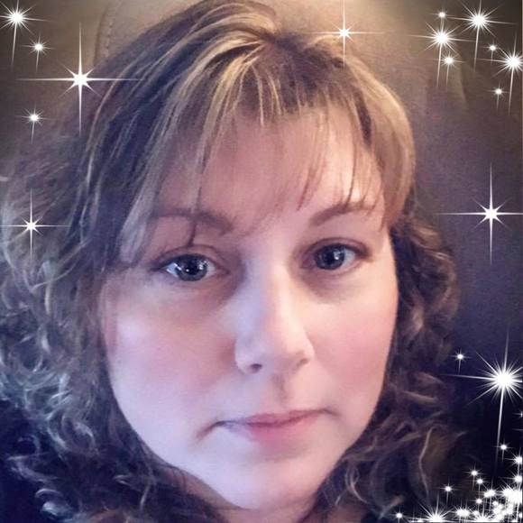 Meet your Posher, Cindy - Picture 1 of 1